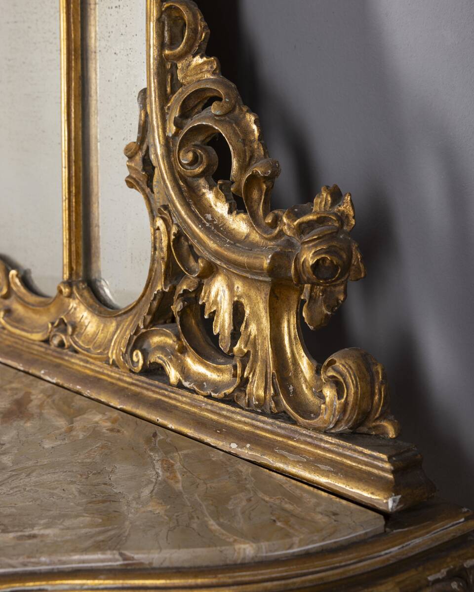 Antique classic console in wood decorated with mirror from the late 19th