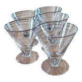5 stemmed glasses