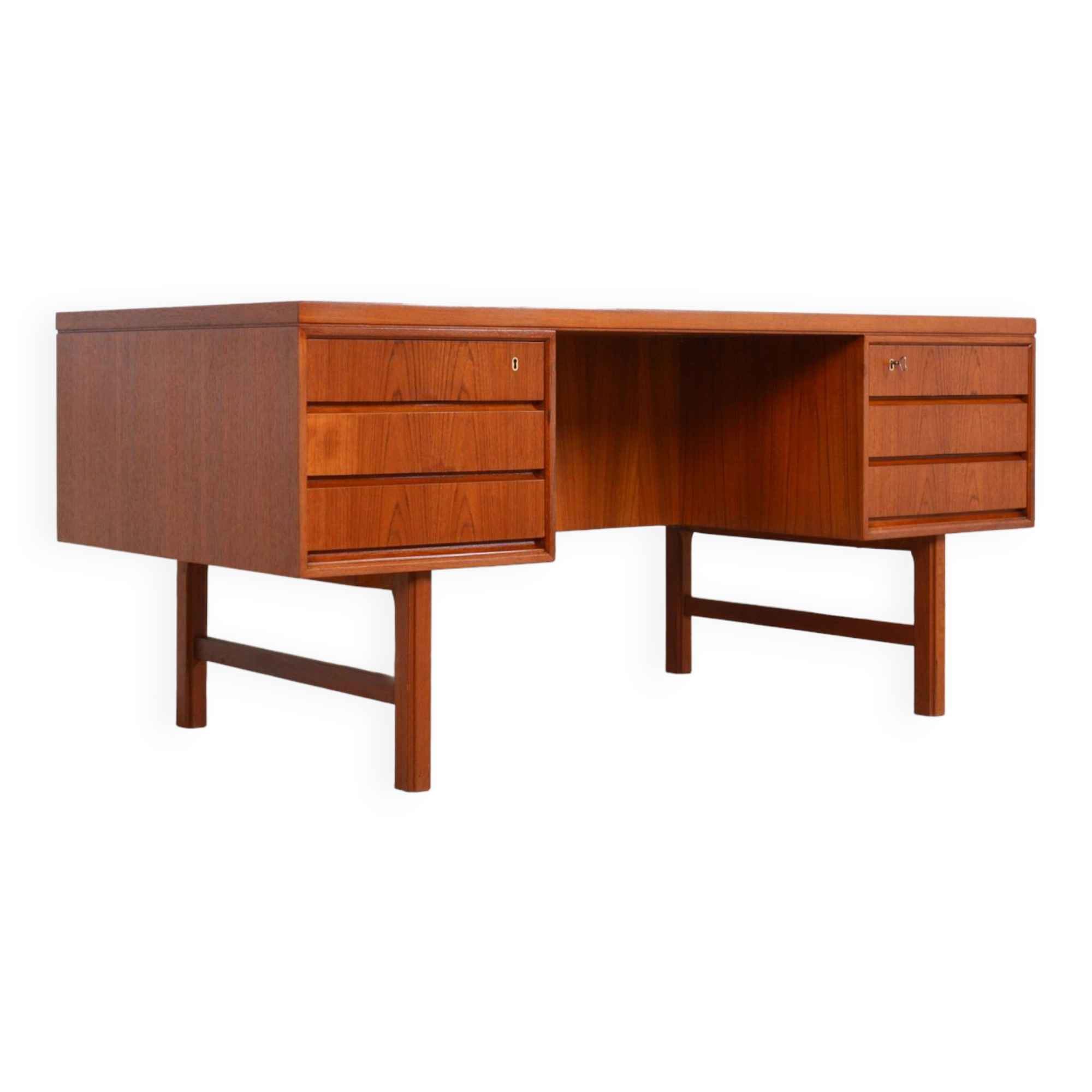 Large Scandinavian desk mod.76 in teak by Gunni Omann - 1960s