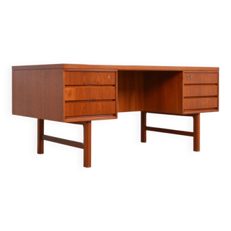 Grand bureau scandinave mod.76 en teck par Gunni Omann - 1960