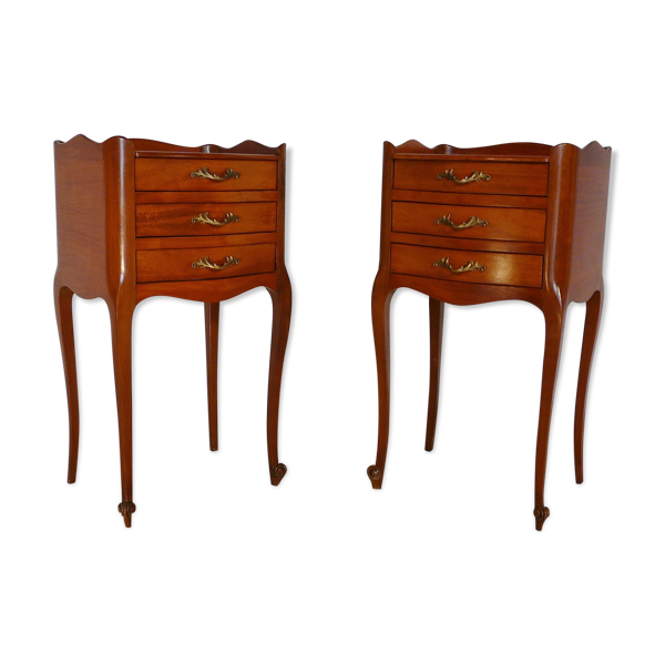 Paire de chevets style Louis XV en merisier