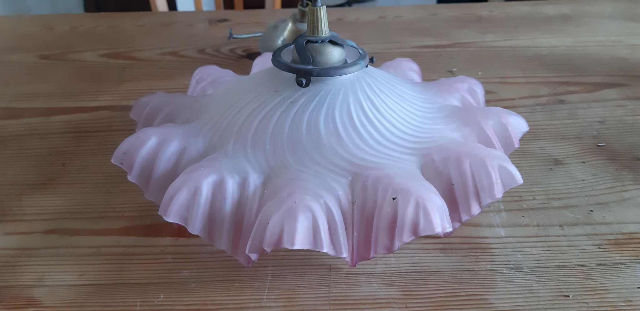 Suspension en verre opalin 1900
