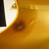 Bronze empire-style hot water bottle or rugged golden brass antals day screwed