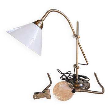Articulated Daylight desk lamp with magnifying glass and clamp – Aged brass finish