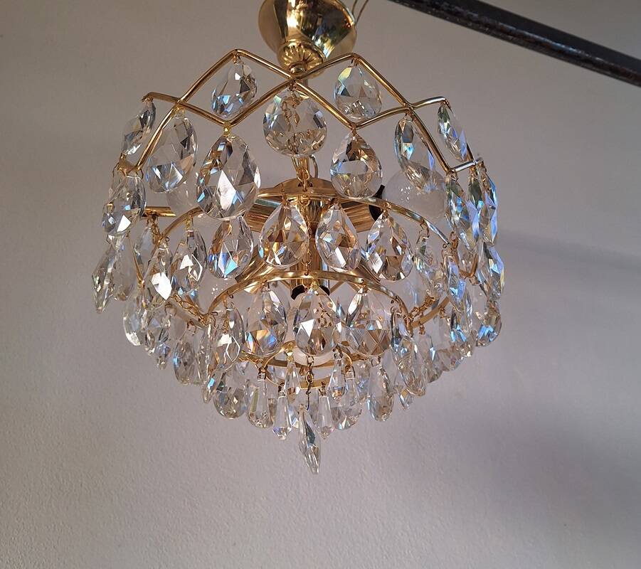 Vintage italian circular chandelier crystal drops