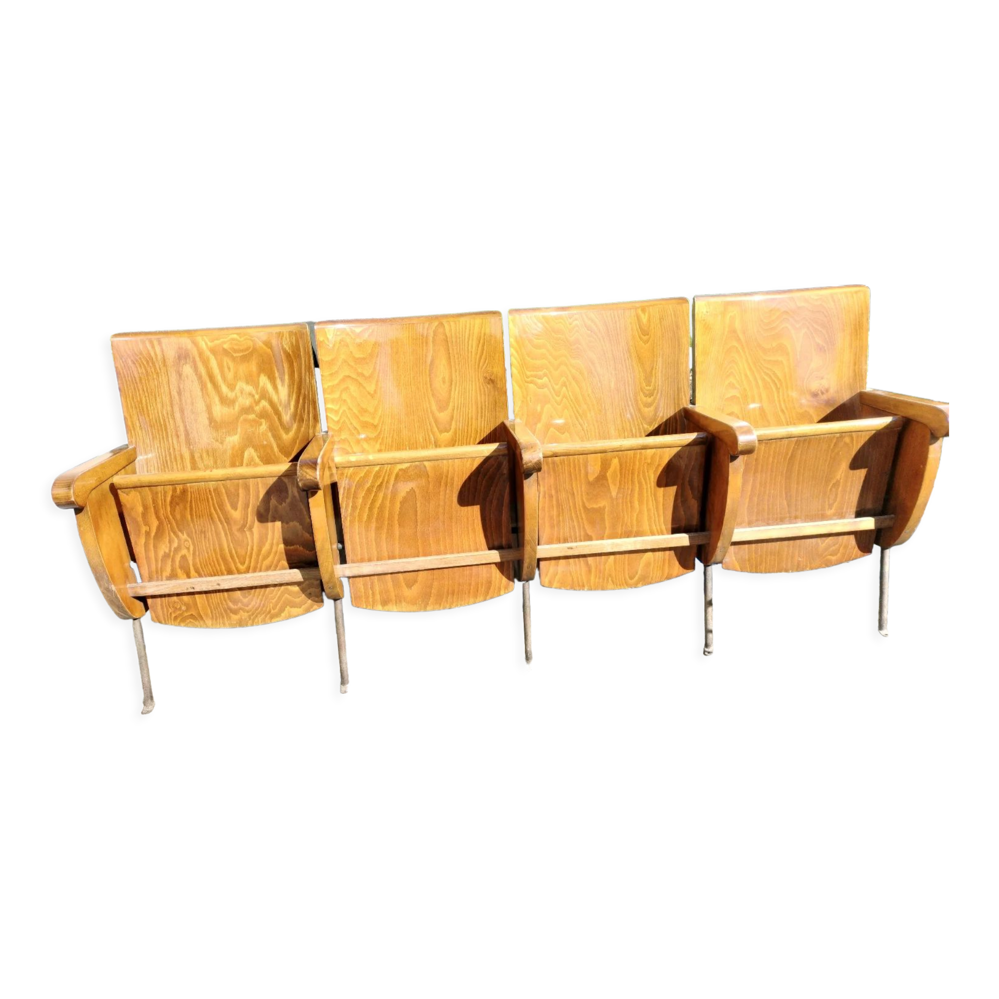 Parretti cinema chairs