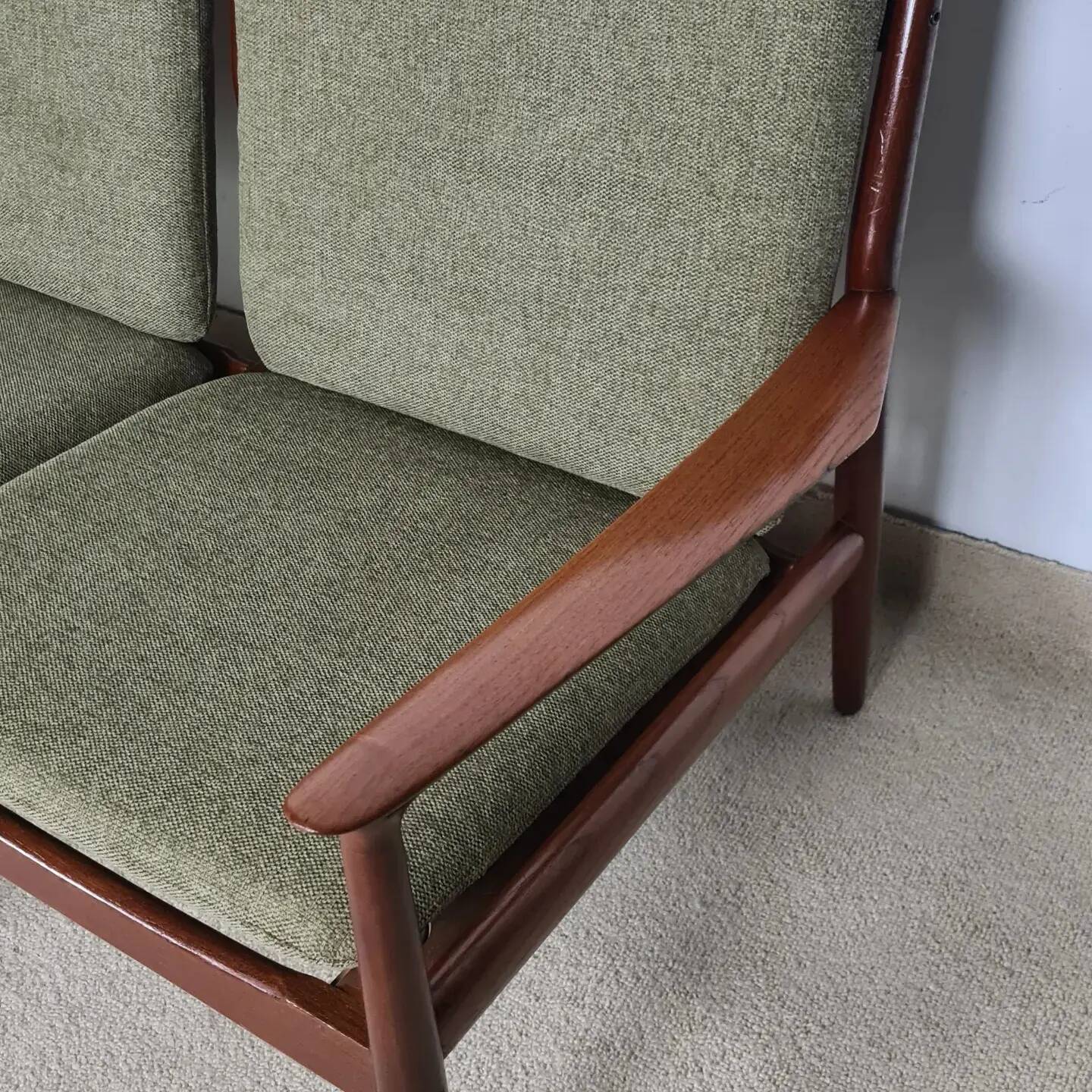 Vintage Scandinavian sofa by Svend Aage Eriksen for Glostrup 1960