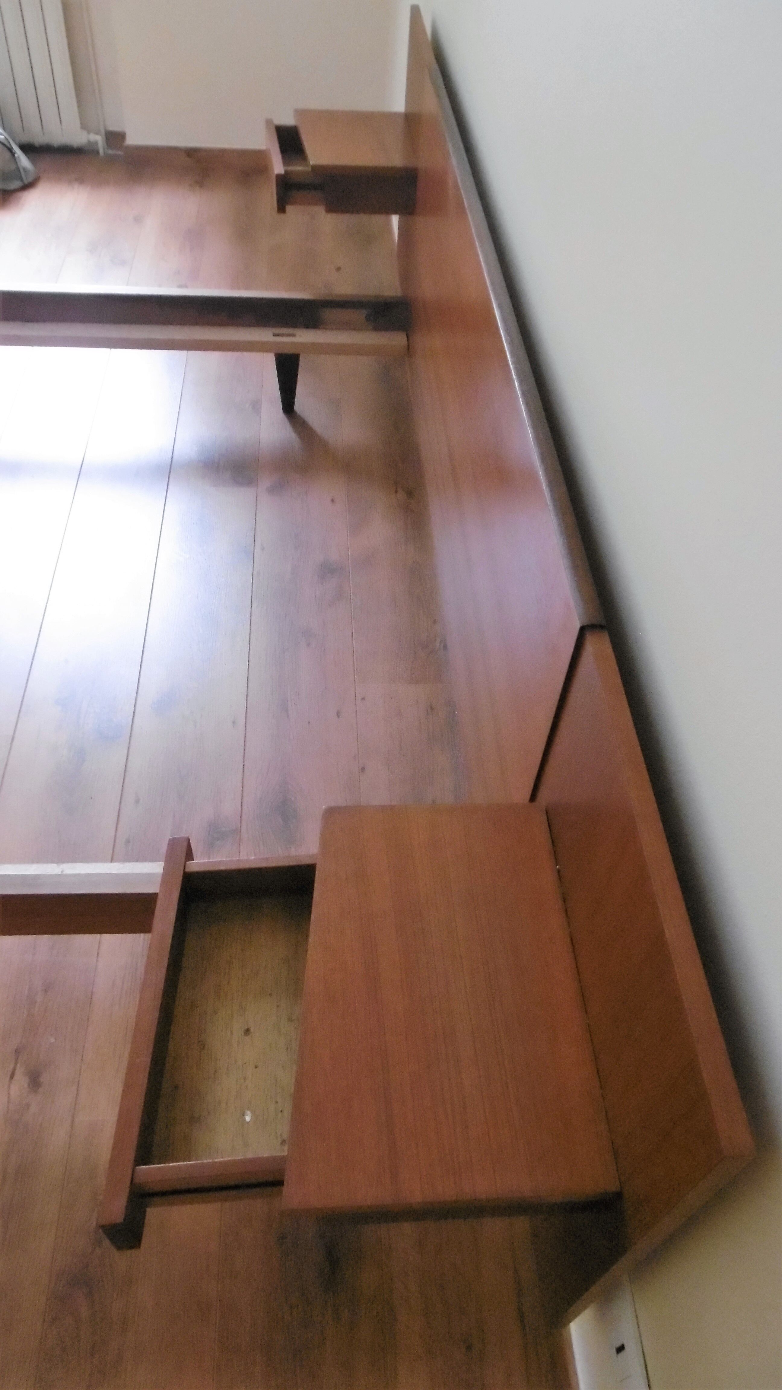 Scandinavian style bed in 140 with two integrated nightstands