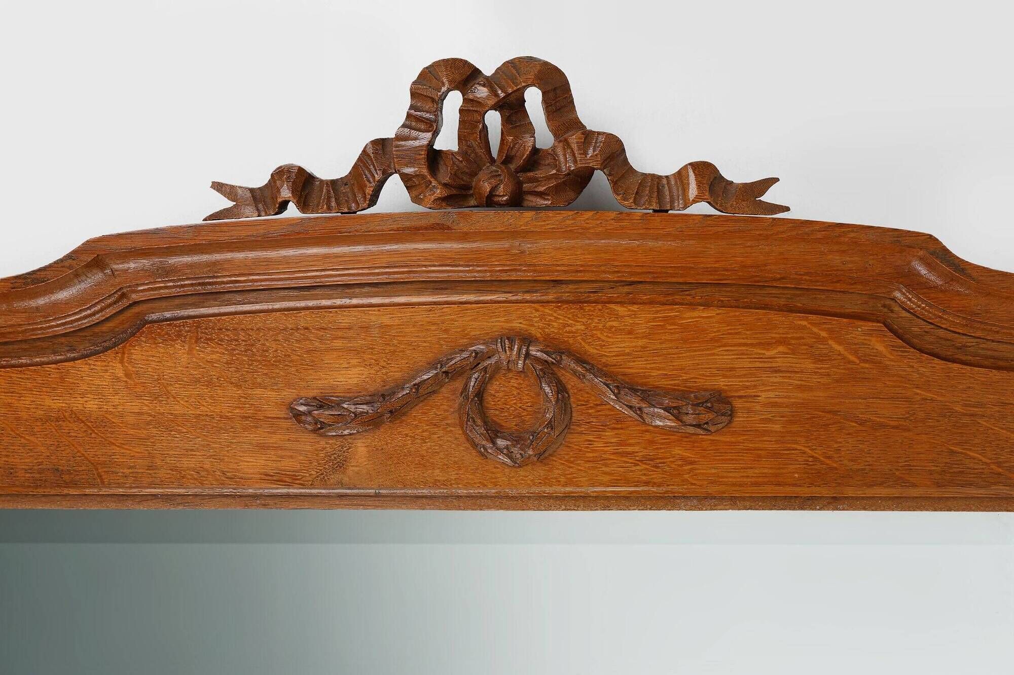 Art Deco Mirror in Oak with Carved Decorations and Facet Cut Mirror, 1930s