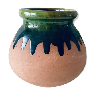 Terracotta pot