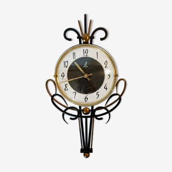 Jaz clock in black metal and golden brass, model Cabic 1967/1968