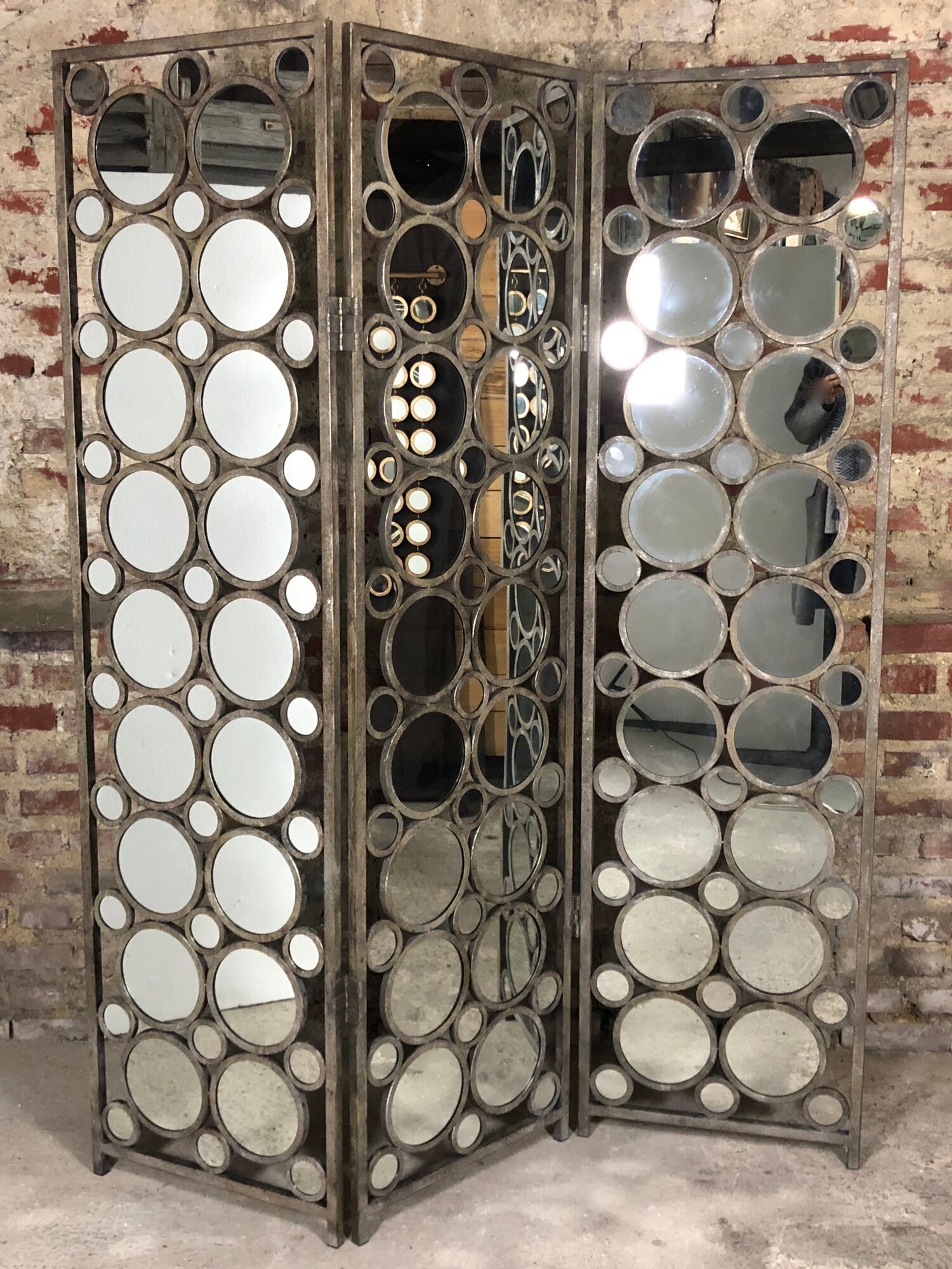 Screen 3 panels of round mirrors frame metalized iron aged