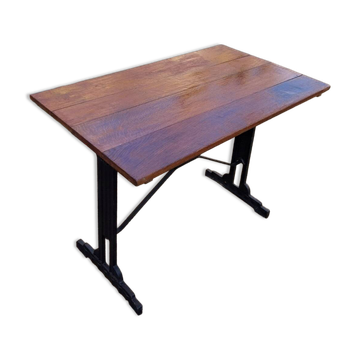 Bistro table