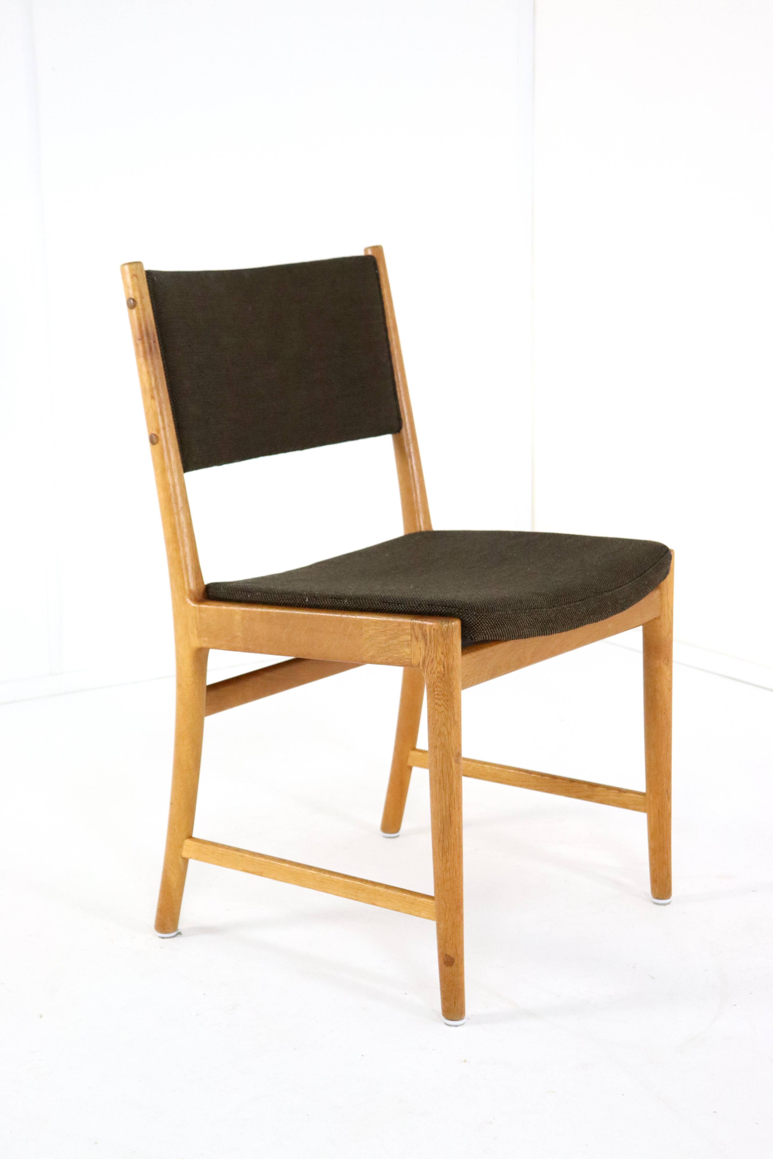 Set 4 Kai Lyngfeldt Larsen voor Soren Willasden stoelen