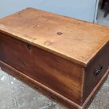 Pine chest