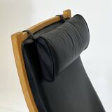 Pair of lounge chairs