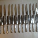 24 silver metal knives and Louis XV style stainless steel blade