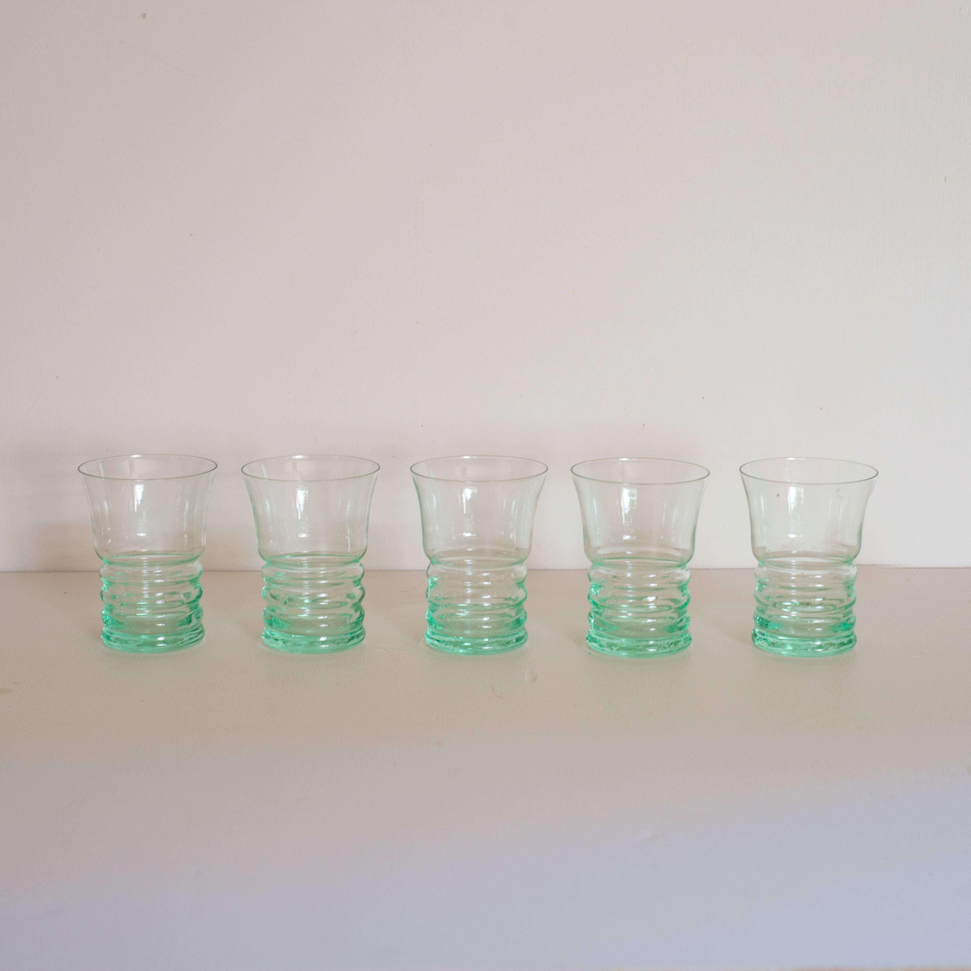 Set of 8 green glasses