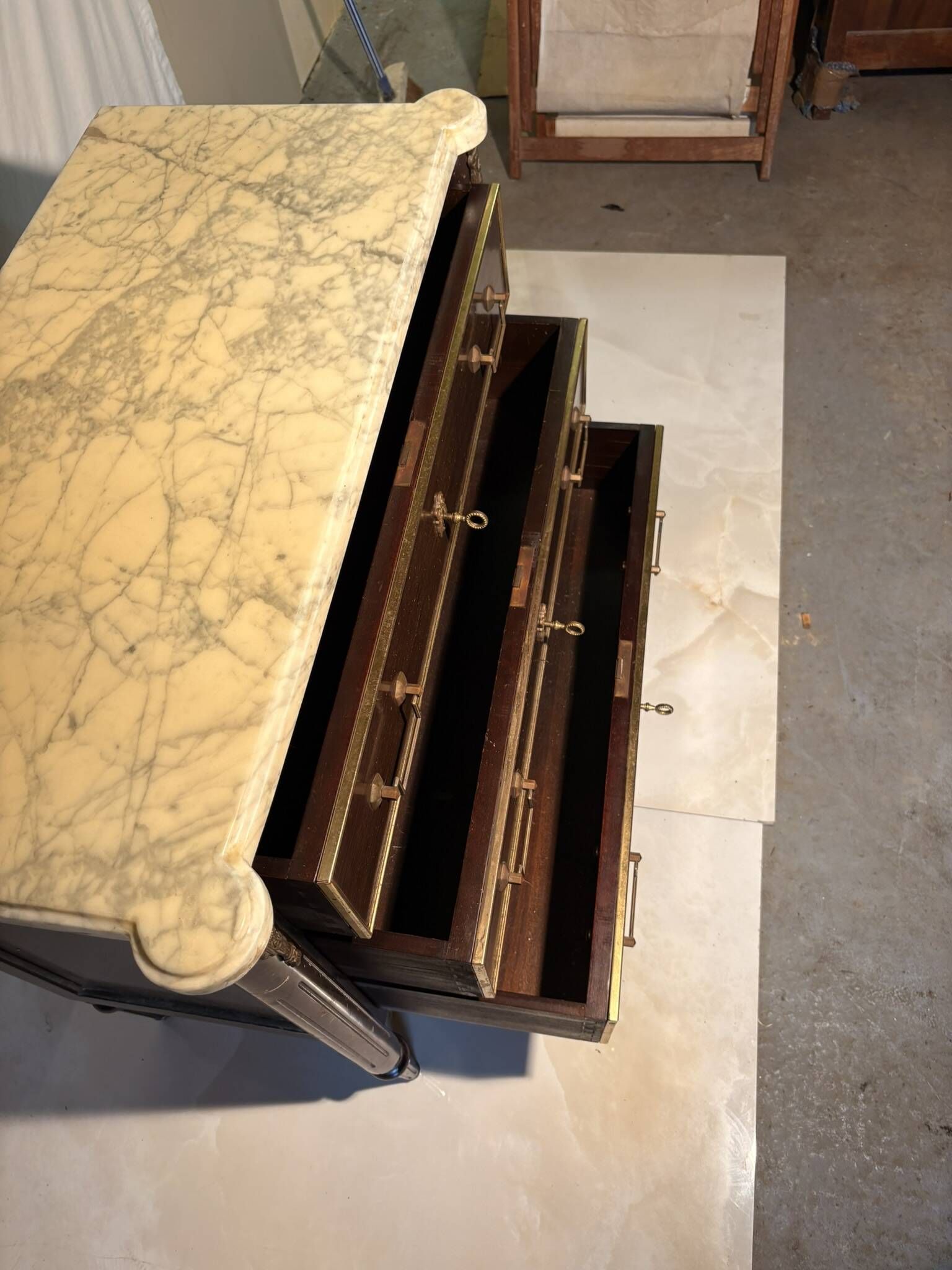 Commode with 3 drawers in Louis XVI style, marble and gilded bronze.