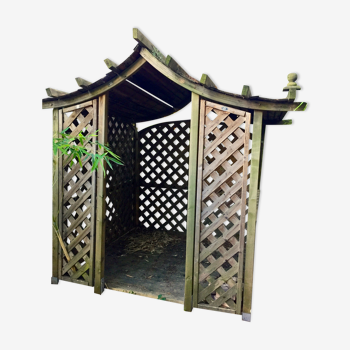 Abri de jardin gloriette vintage forme pagode
