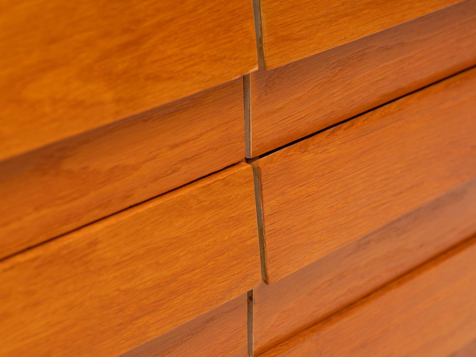 Vintage Czech chest of drawers U-453 by Jiří Jiroutek, 1960s, oak veneer, 110 × 45 × 77 cm