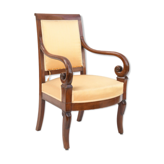 Restoration-style butt chair