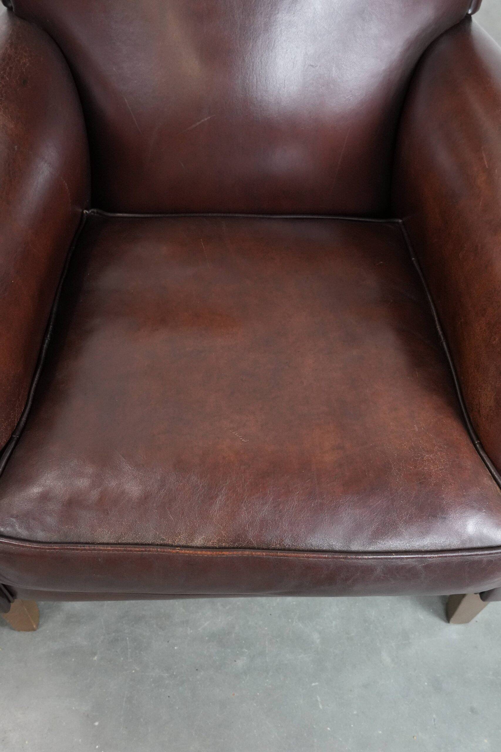 Set of 2 luxury sheepskin armchairs with a timeless look