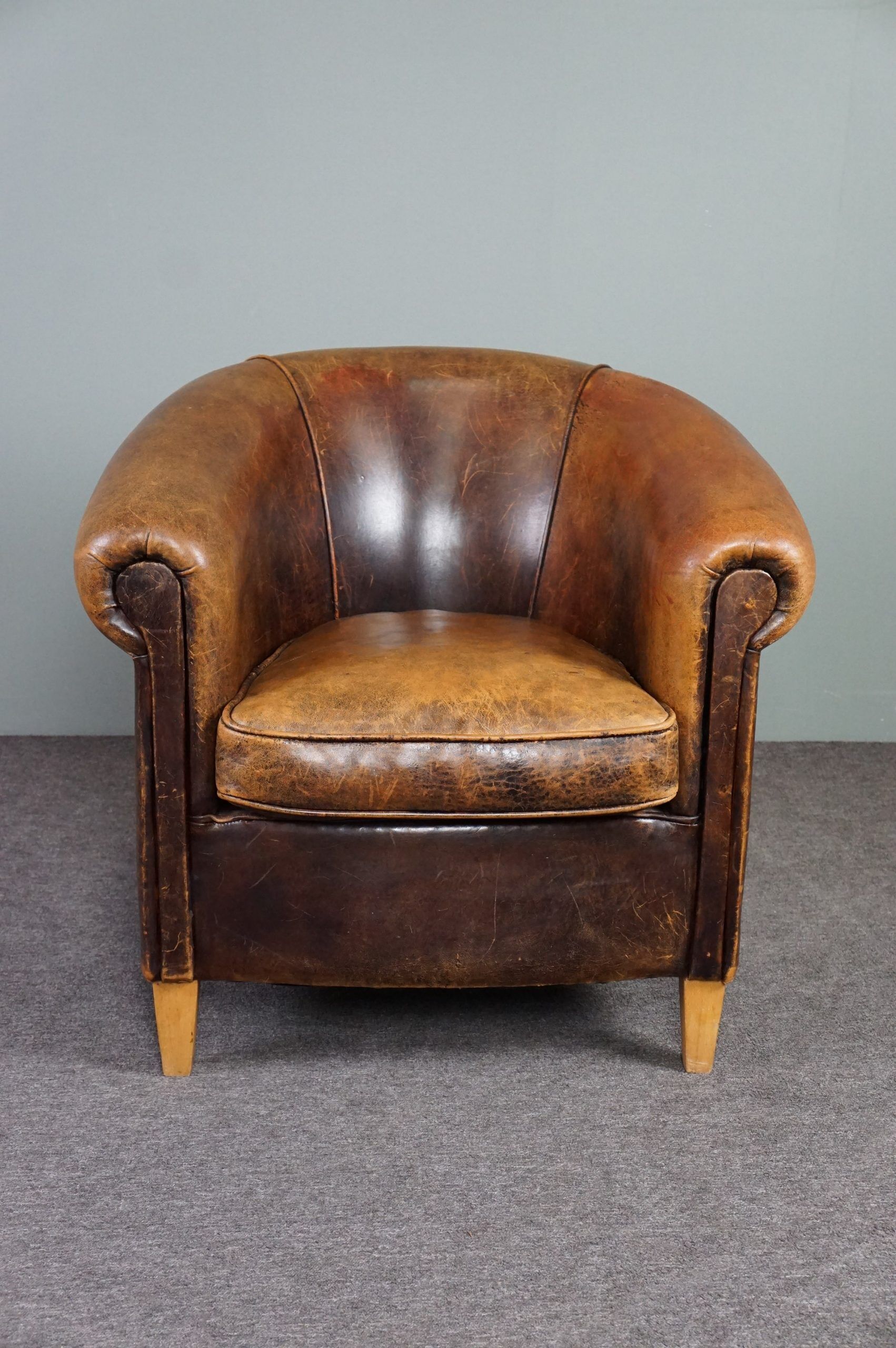 Fauteuil club en cuir de mouton