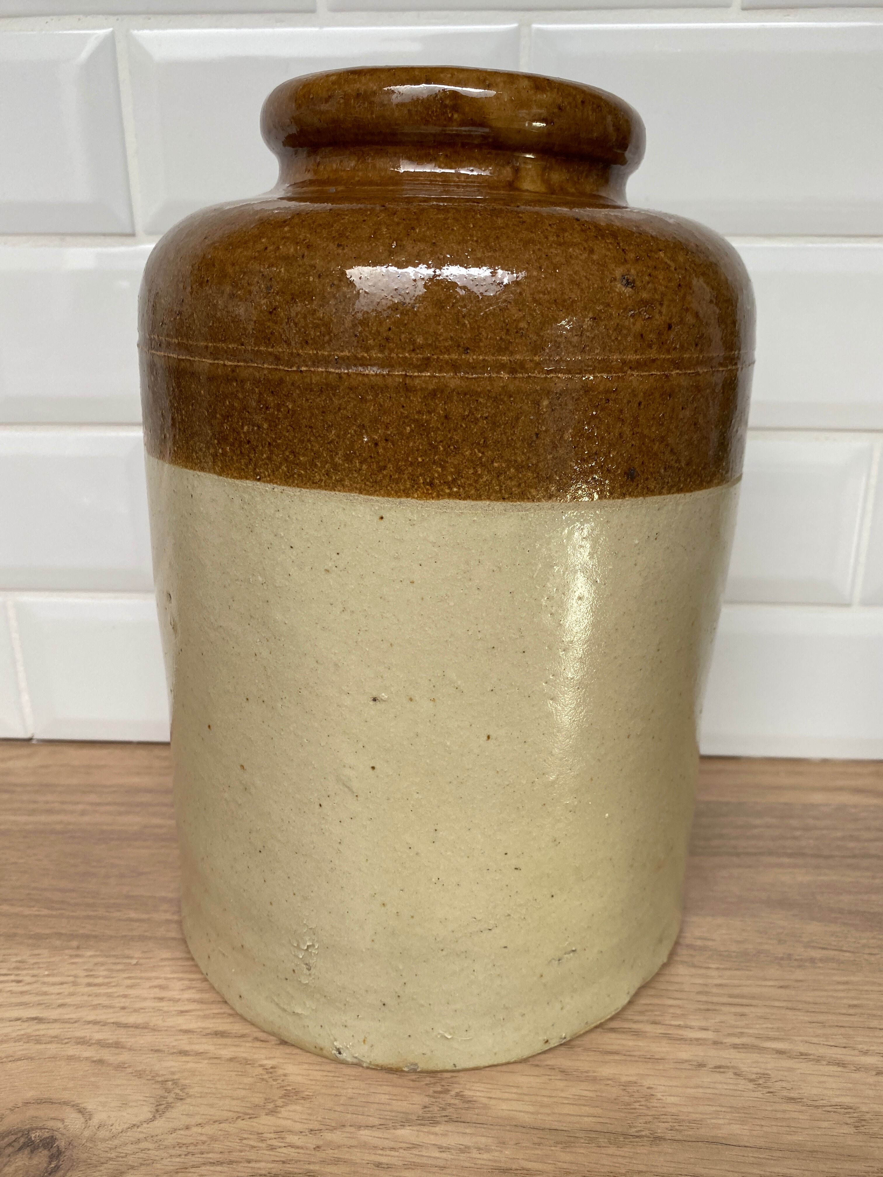 Glazed bicolor sandstone pot