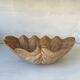 Coupe bénitier ancienne en bois sculpté