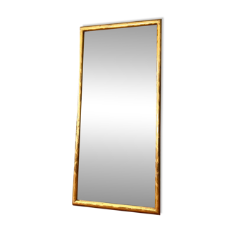 Antique gilded mirror from the mid-19th century.
