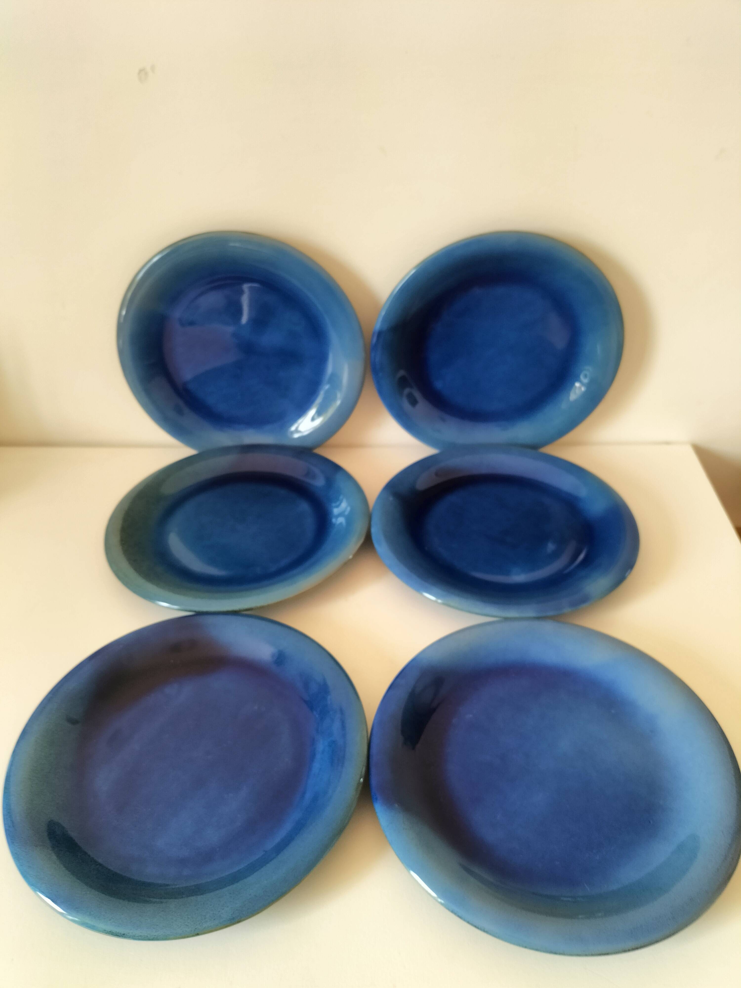 6 assiettes en grès émaillé – bleu cobalt & turquoise