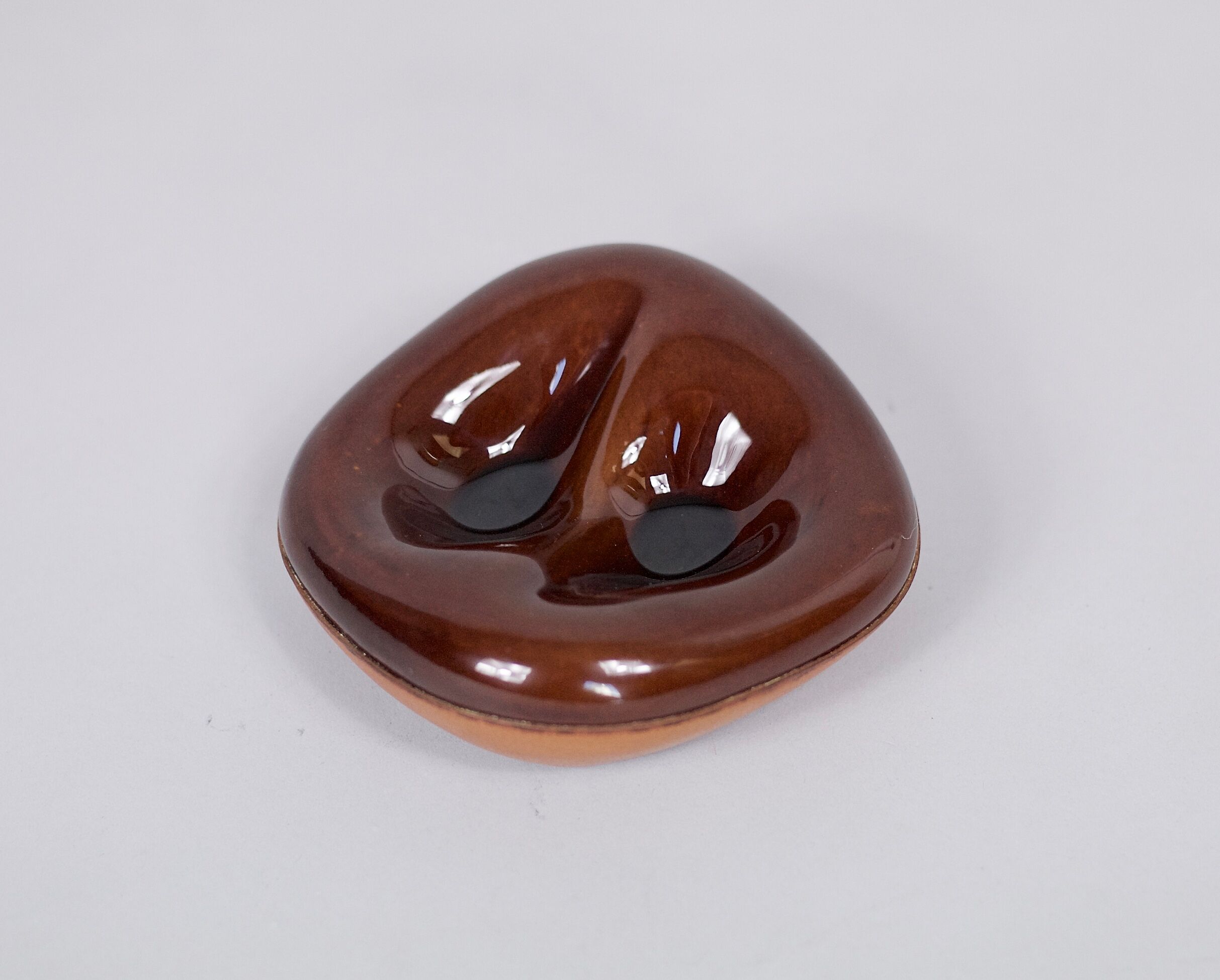 Ashtray door pipe edited by Longchamp France 1955
