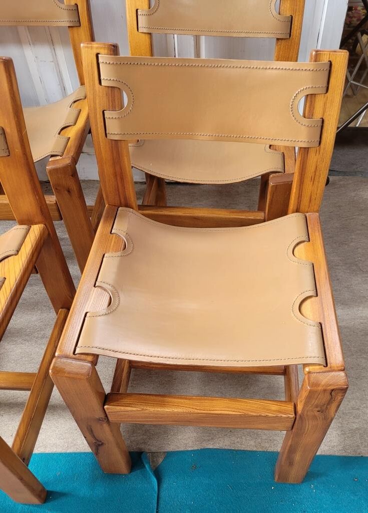 Set of 4 wooden chairs and leather house Regain – 70s
