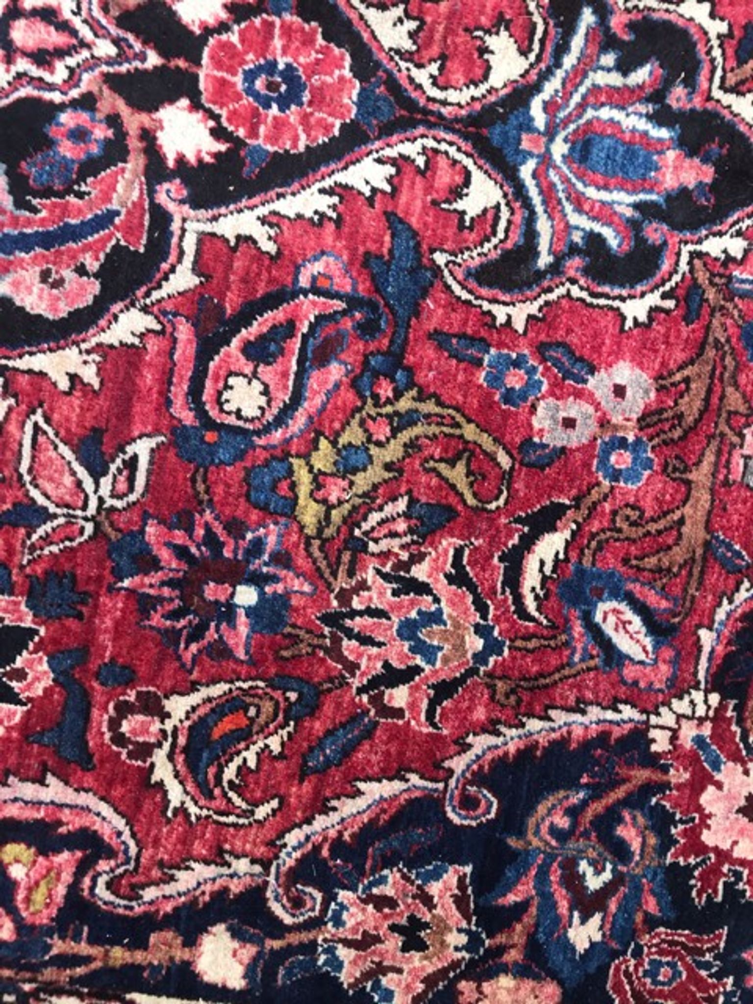 Large antique Persian carpet Bakhtiar handmade 210x327