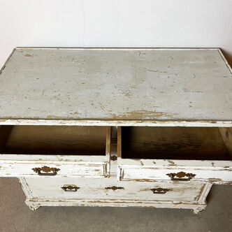 Swedish 19th dresser