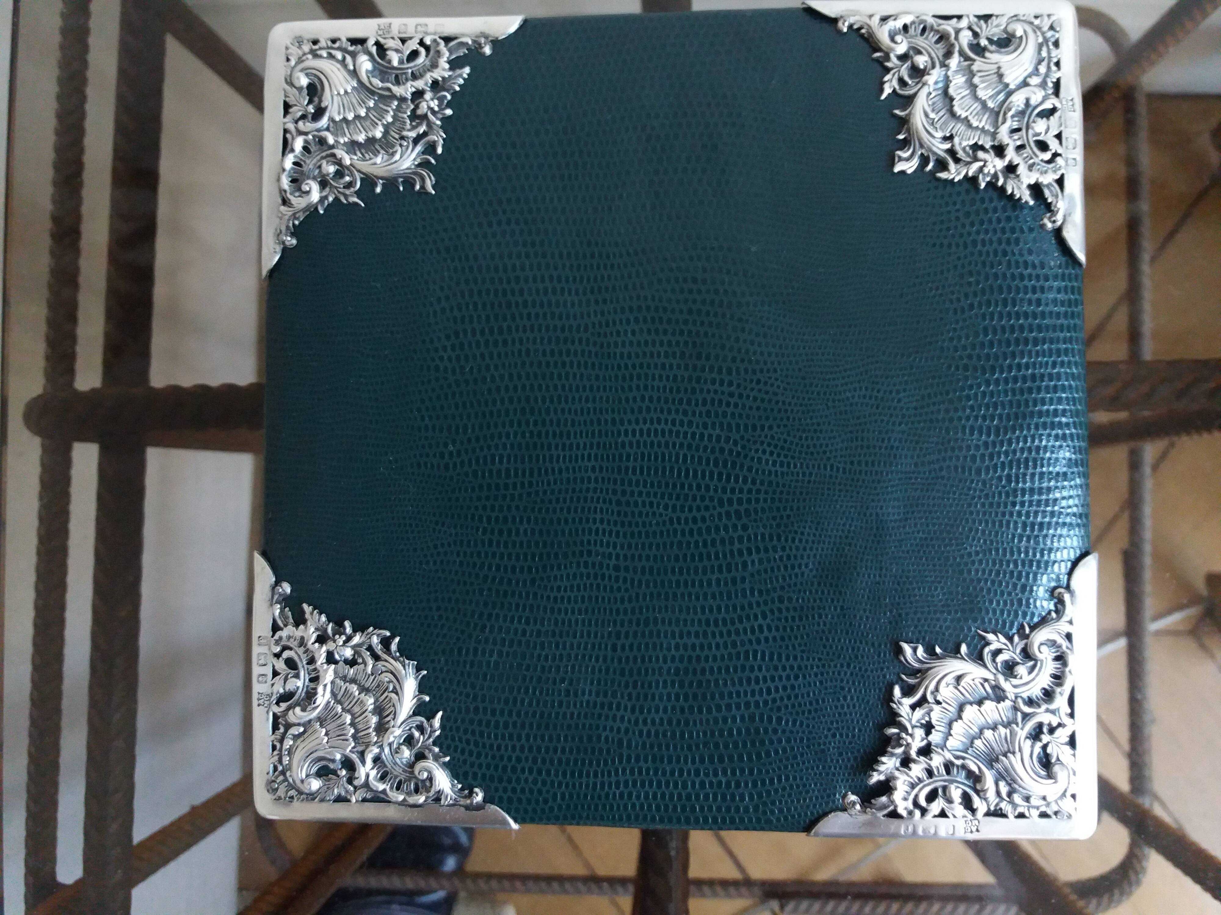 Victorian English box/box with solid silver corners