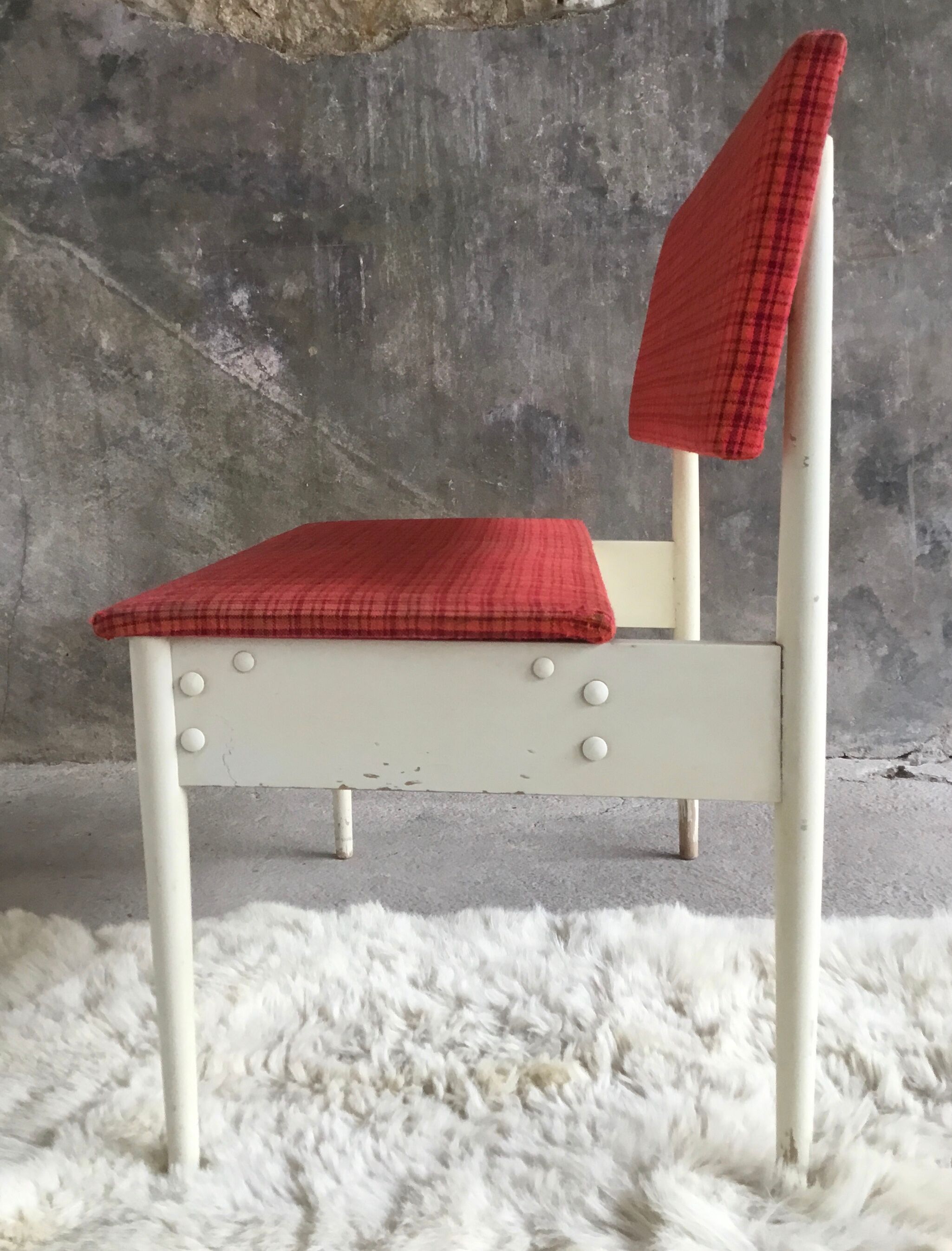 Coffre banquette vintage bois laqué blanc et tissus - 1970