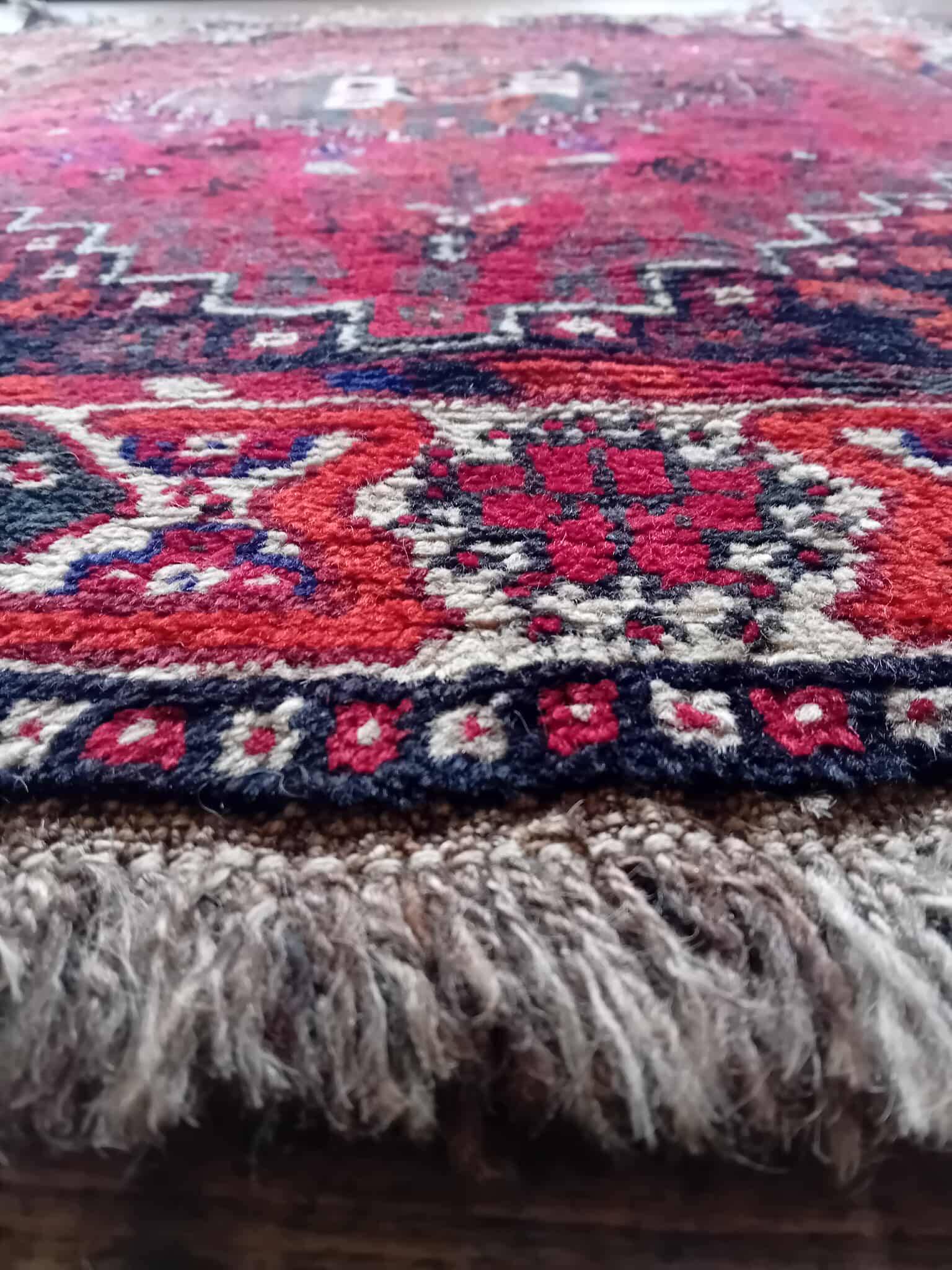 Handmade Persian Shiraz Rug 155x114cm