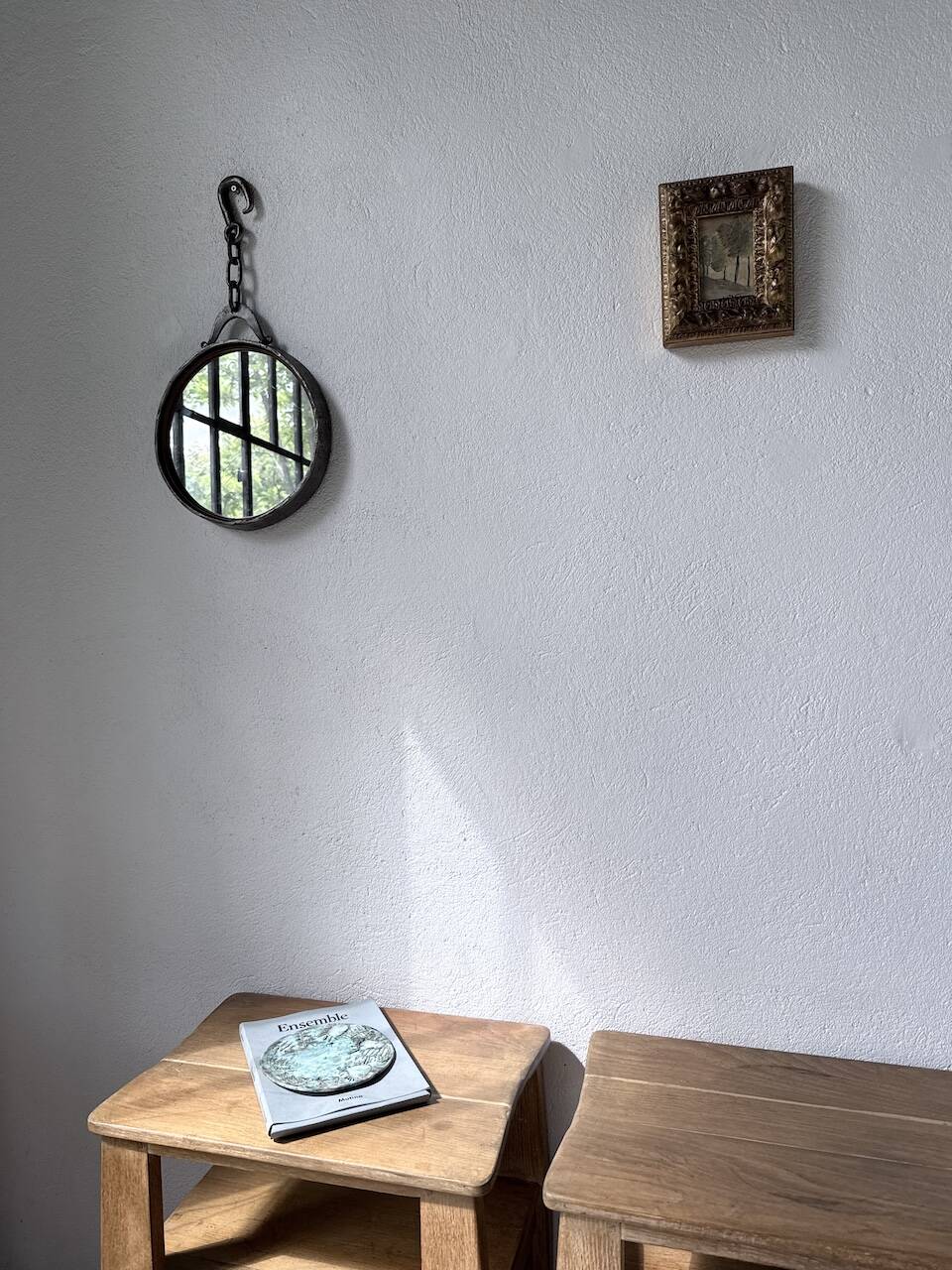 Miroir brutaliste métal et chaîne 1950