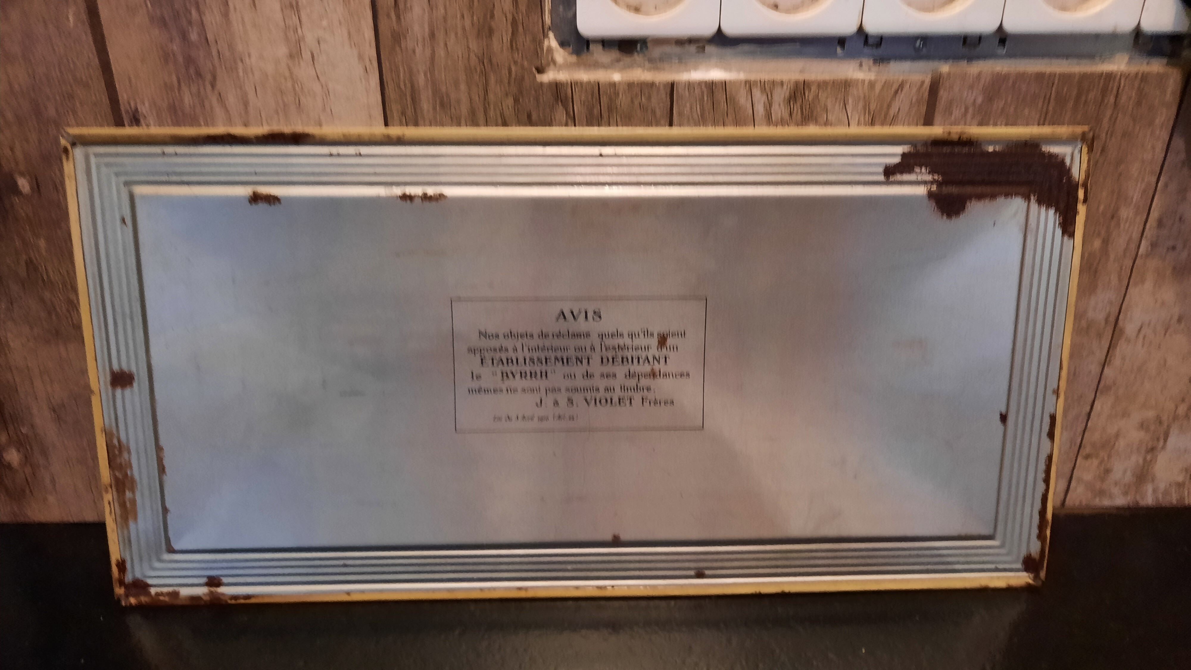 Advertising painted plaque