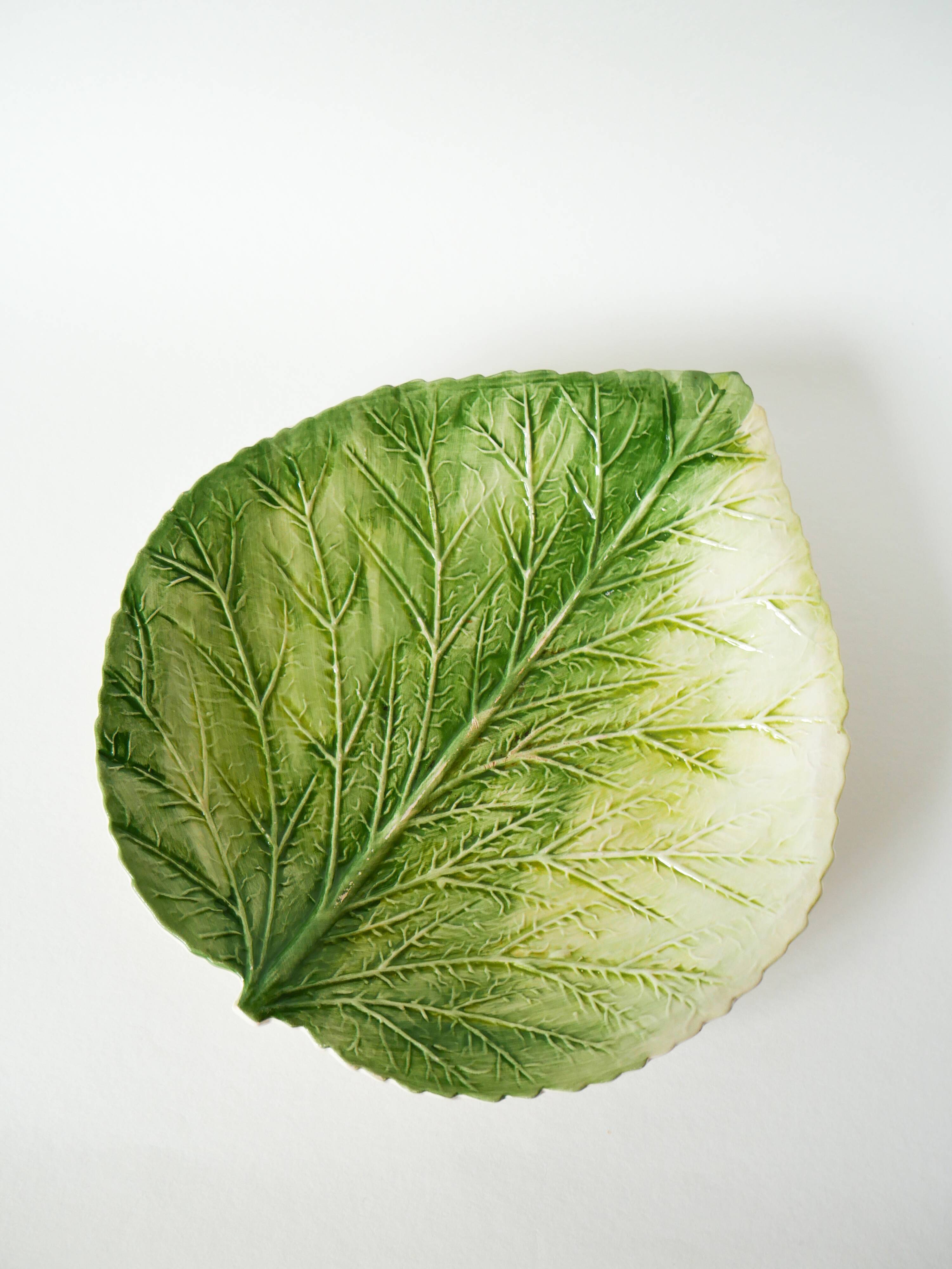 Large slip dish / cup, Leaf model, Signed, 1970