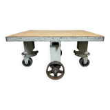 Table basse industrielle grise, années 1960