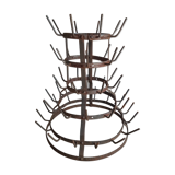 If hedgehog carries metal bottles