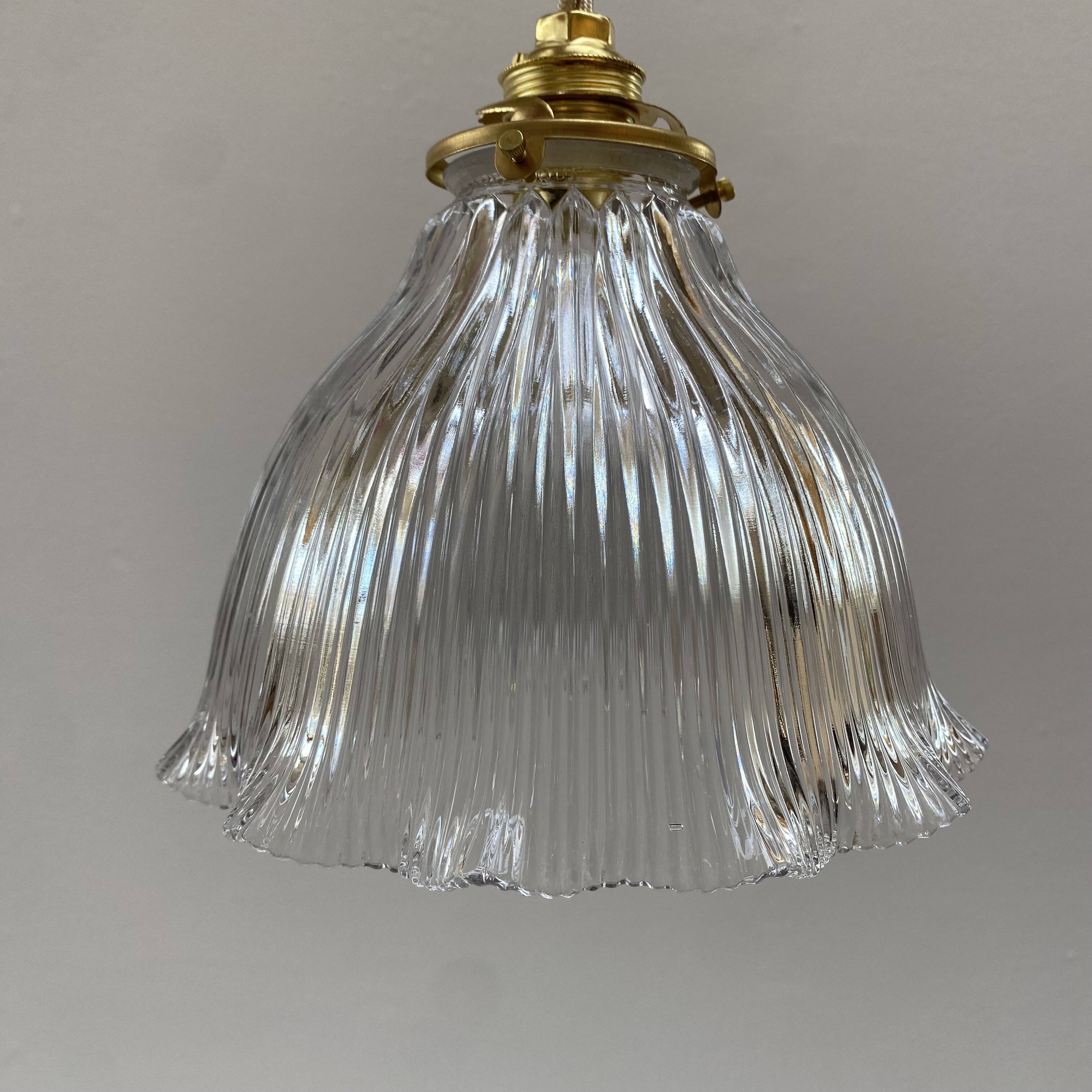 Holophane glass pendant with serrated edges