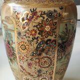 Vase signed Satsuma. Birds/Butterflies/floral patterns on a wild nature background. Gold highlights