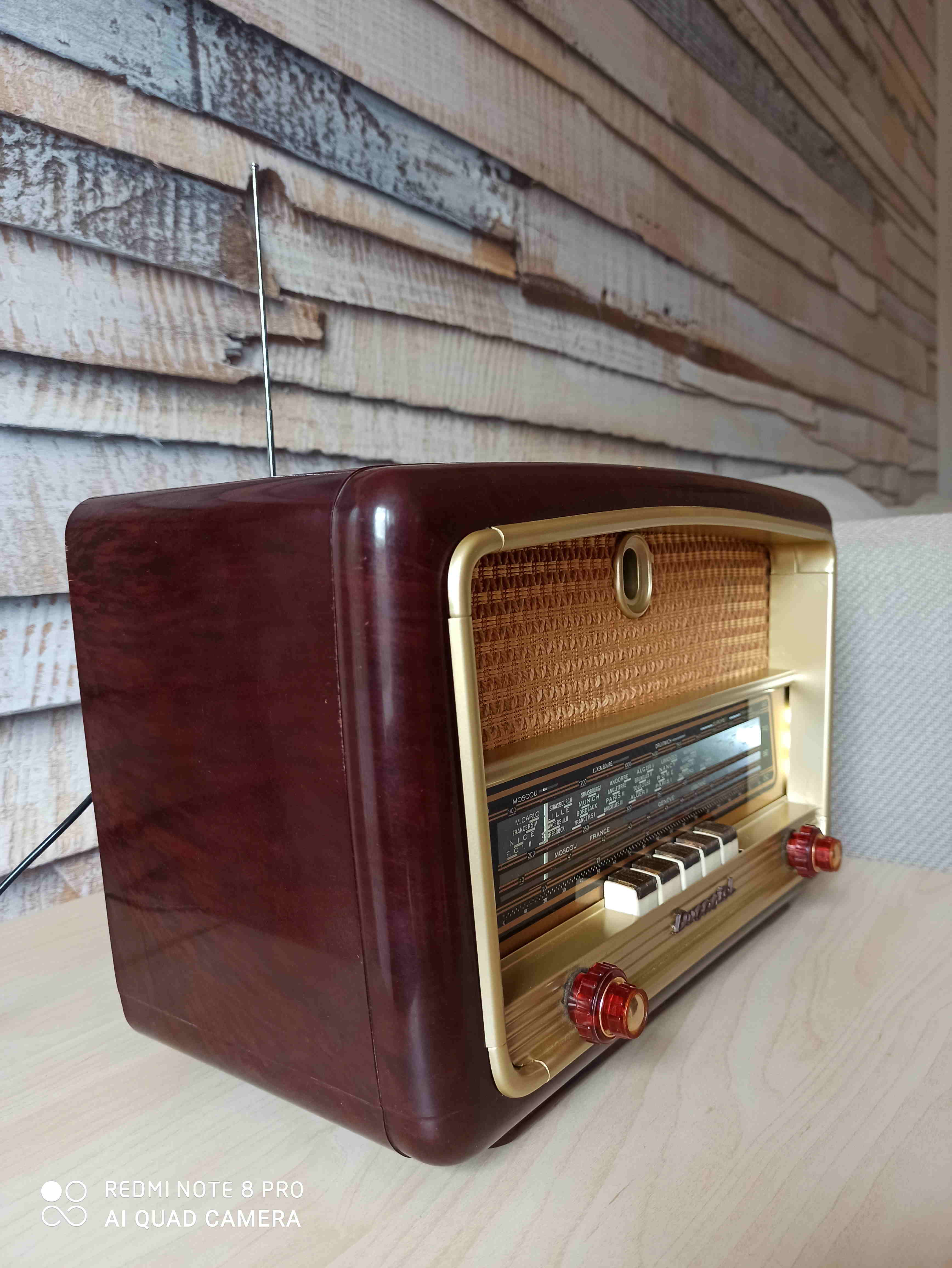 Ducastel radio station - Favorite model (1957) - Bluetooth compatible