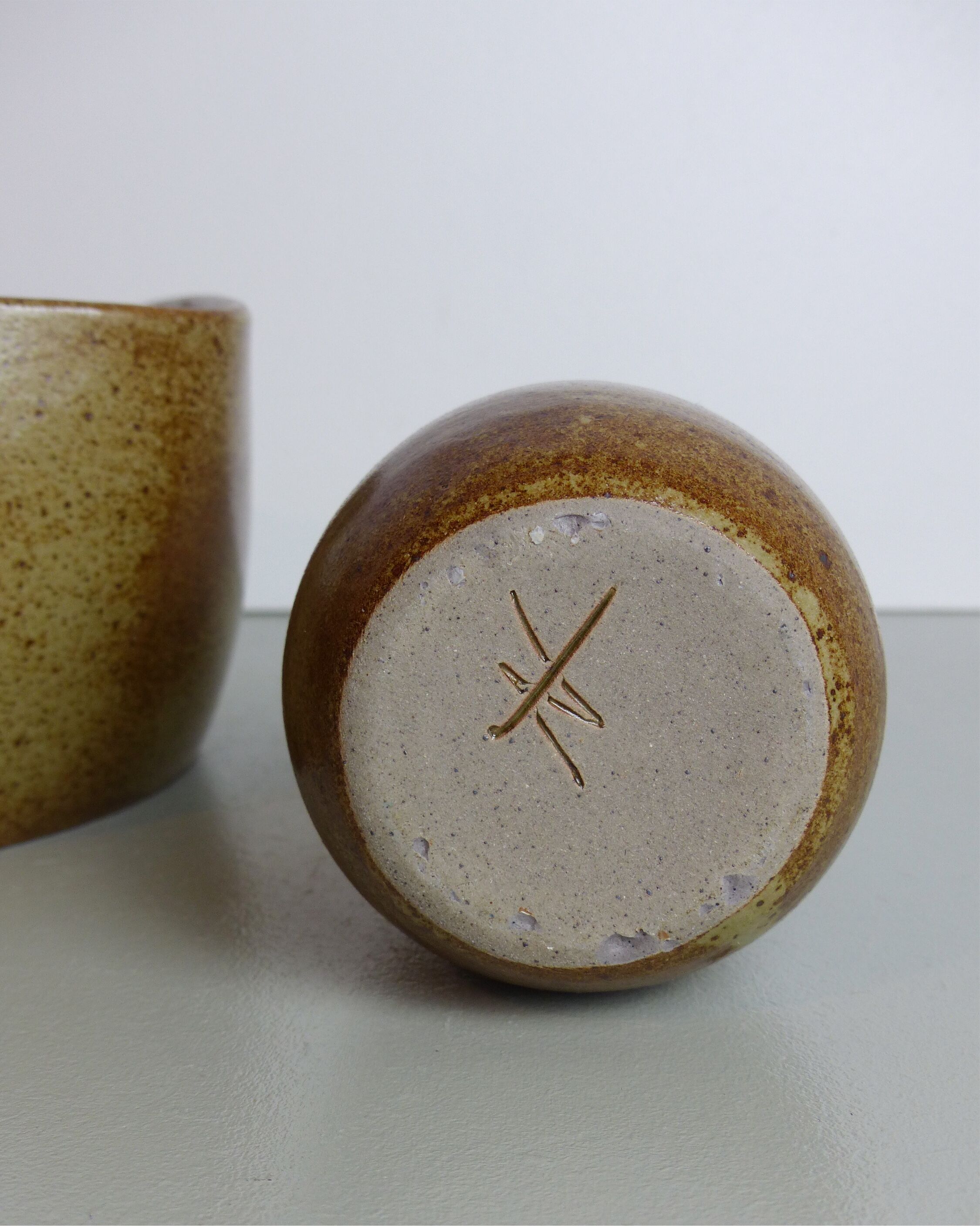 Set de saladier et pot en grès moucheté