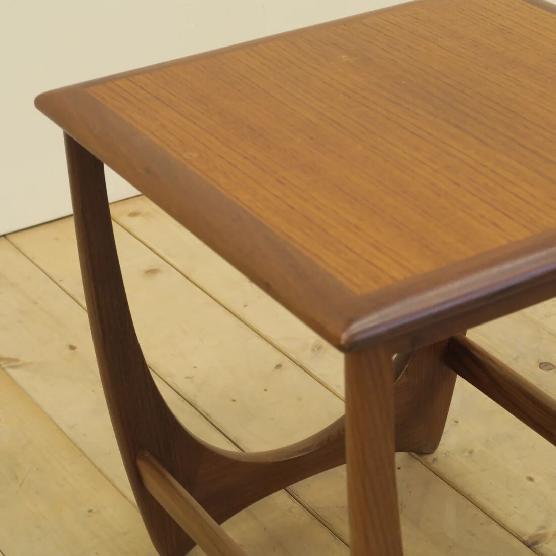 Table basse carrée G-Plan "Astro", teck, Angleterre 1960