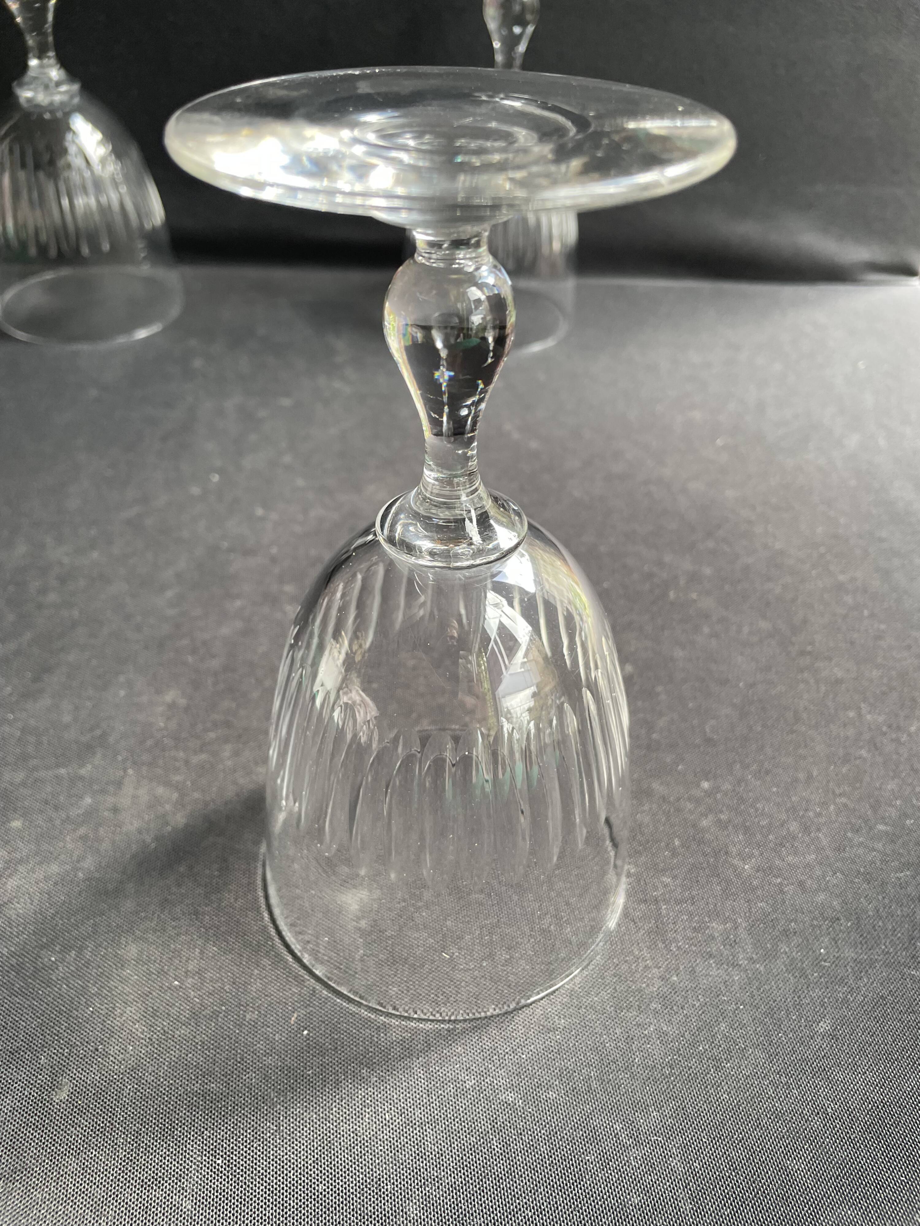 3 Water glasses – Blown and cut crystal